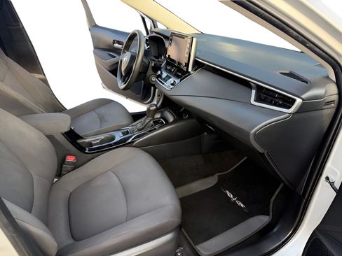 Used 2021 Toyota Corolla LE FWD image 9