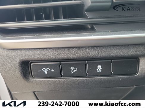 Certified 2024 Kia Telluride S w/ S Sunroof Package FWD image 28