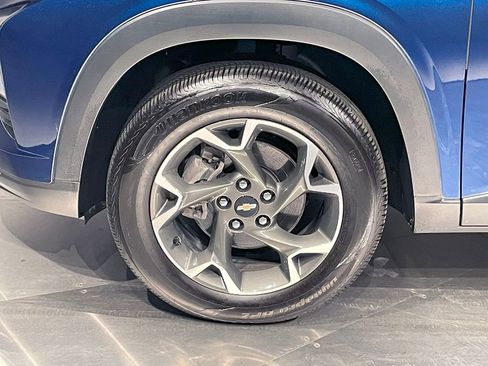 Used 2024 Chevrolet Trax LT image 36