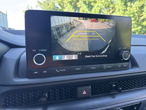 Used 2023 Honda CR-V EX image 18