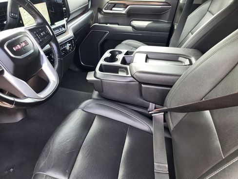 Used 2025 GMC Sierra 1500 SLT AWD/4WD image 17