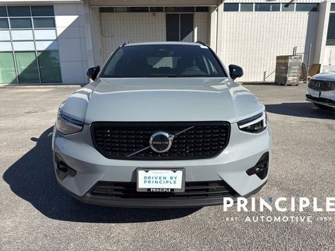 New 2026 Volvo XC40 B5 Ultra AWD/4WD image 3