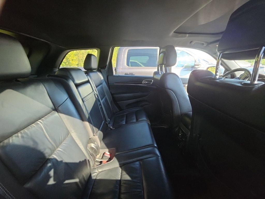 Used 2015 Jeep Grand Cherokee Limited w/ Trailer Tow Group IV AWD/4WD image 5