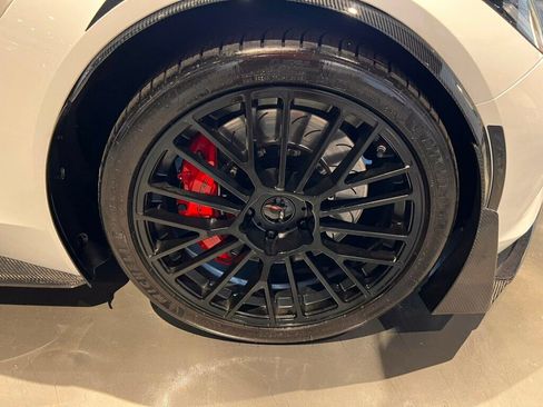 Used 2017 Chevrolet Corvette Grand Sport image 18