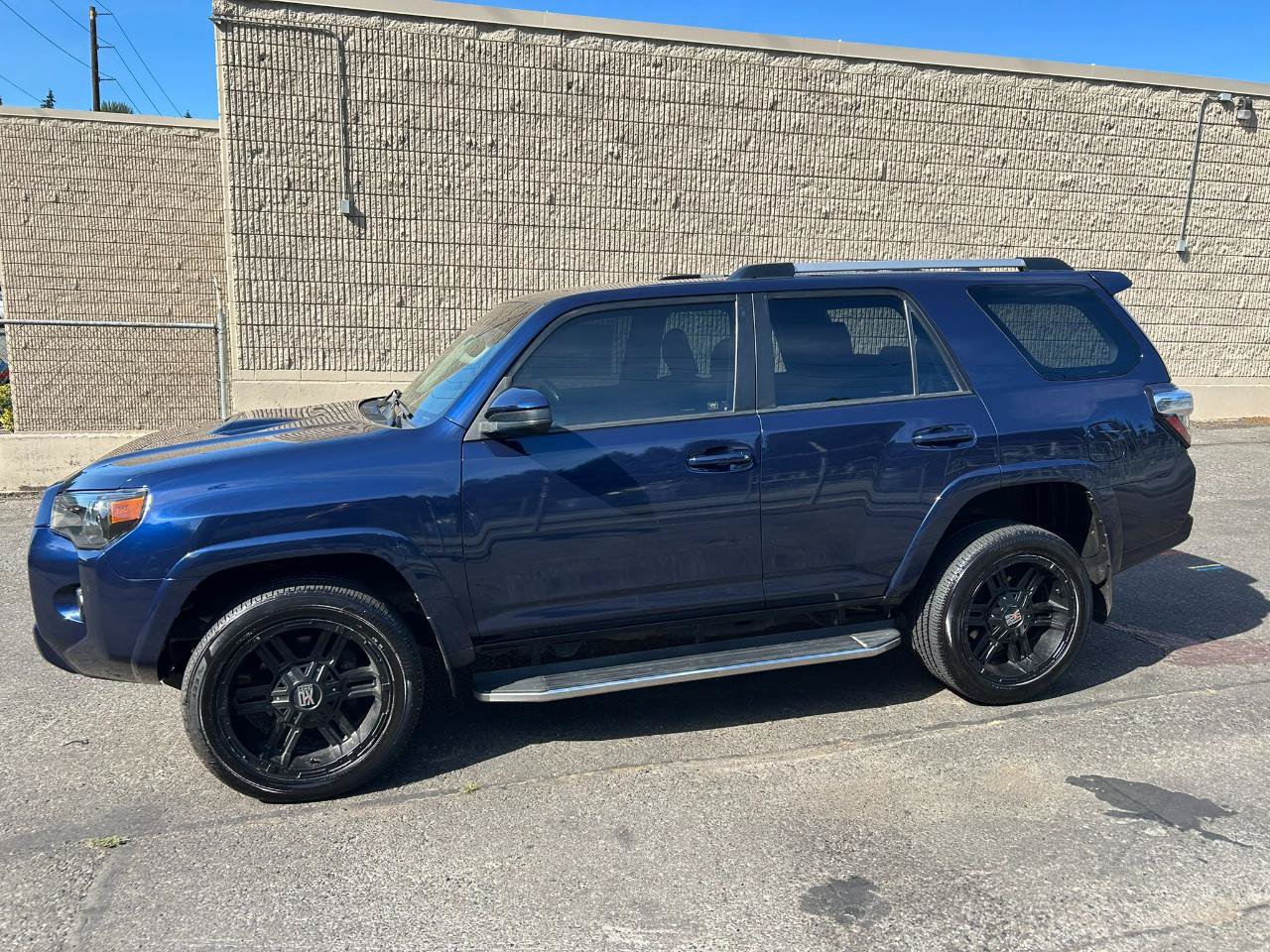 Used 2014 Toyota 4Runner Trail AWD/4WD image 8