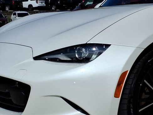 Certified 2024 MAZDA MX-5 Miata RF Grand Touring image 19