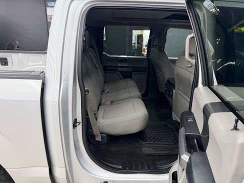 Used 2016 Ford F150 XLT w/ Equipment Group 302A Luxury AWD/4WD image 17
