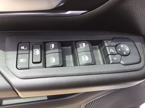 New 2025 RAM 1500 Big Horn image 9