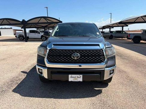 Used 2020 Toyota Tundra SR5 w/ SR5 Upgrade Package RWD image 2