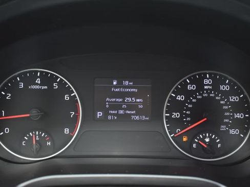 Used 2021 Kia Seltos S AWD/4WD image 19