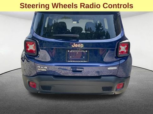 Used 2021 Jeep Renegade Latitude AWD/4WD image 11