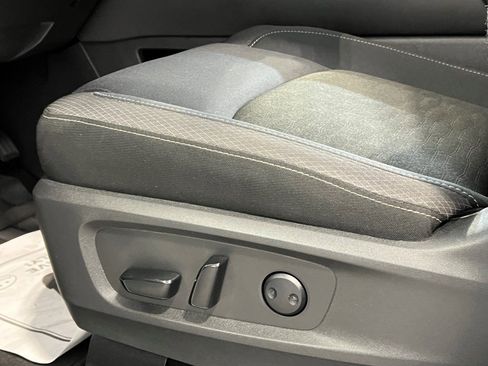 Used 2024 Nissan Pathfinder SV image 20