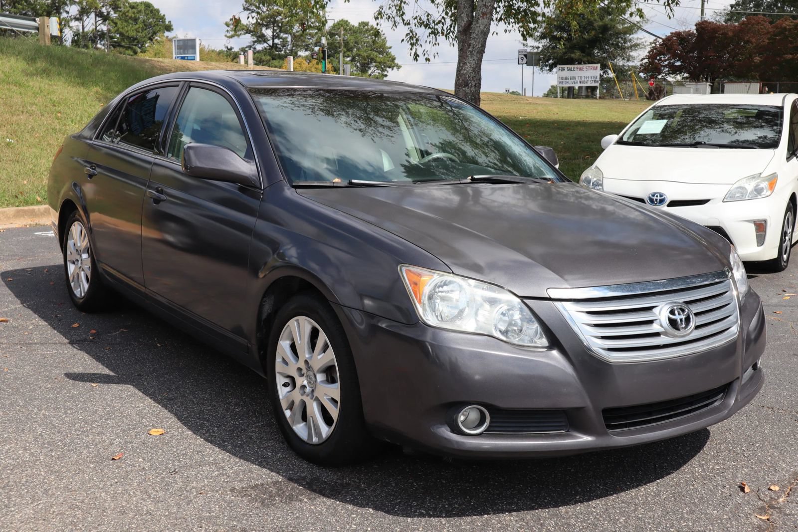 Used 2008 Toyota Avalon Limited FWD image 3