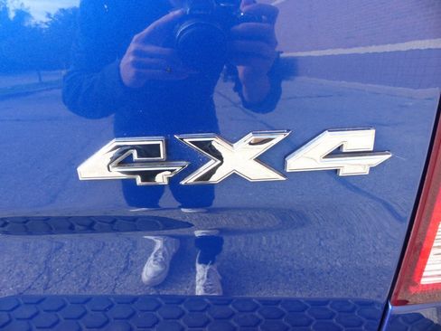 Used 2018 RAM 1500 Big Horn AWD/4WD image 9