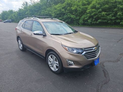 Used 2018 Chevrolet Equinox Premier AWD/4WD image 9