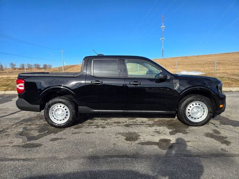 Used 2025 Ford Maverick XL w/ Equipment Group 102A image 2