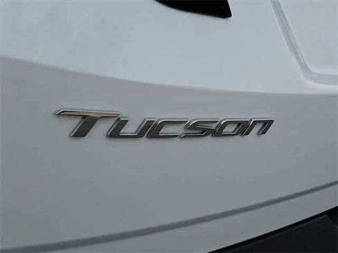 Used 2023 Hyundai Tucson Limited image 12