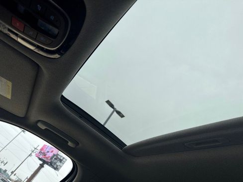 Used 2024 Hyundai Palisade Limited image 24