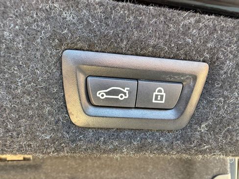 Used 2018 BMW 540i RWD image 26