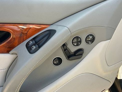 Used 2008 Mercedes-Benz SL 550 image 14