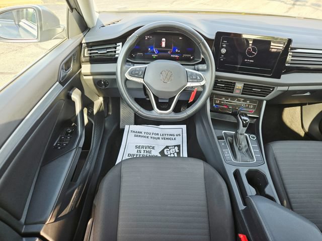 Used 2025 Volkswagen Jetta S FWD image 11
