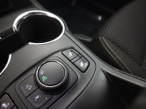 Used 2022 GMC Terrain SLE w/ Driver Convenience Package image 49