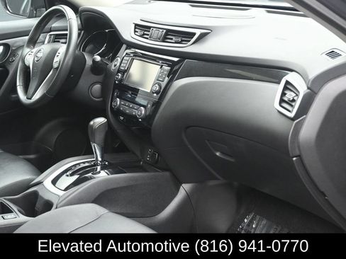 Used 2015 Nissan Rogue SL w/ SL Premium Package AWD/4WD image 6