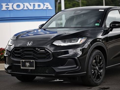 New 2026 Honda HR-V Sport image 2