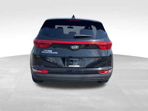 Used 2017 Kia Sportage LX image 6