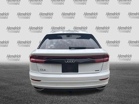 Used 2019 Audi Q8 Prestige w/ Luxury Package AWD/4WD image 9