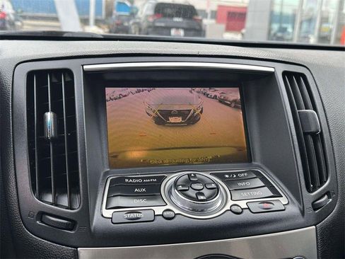 Used 2011 INFINITI G37 x image 28