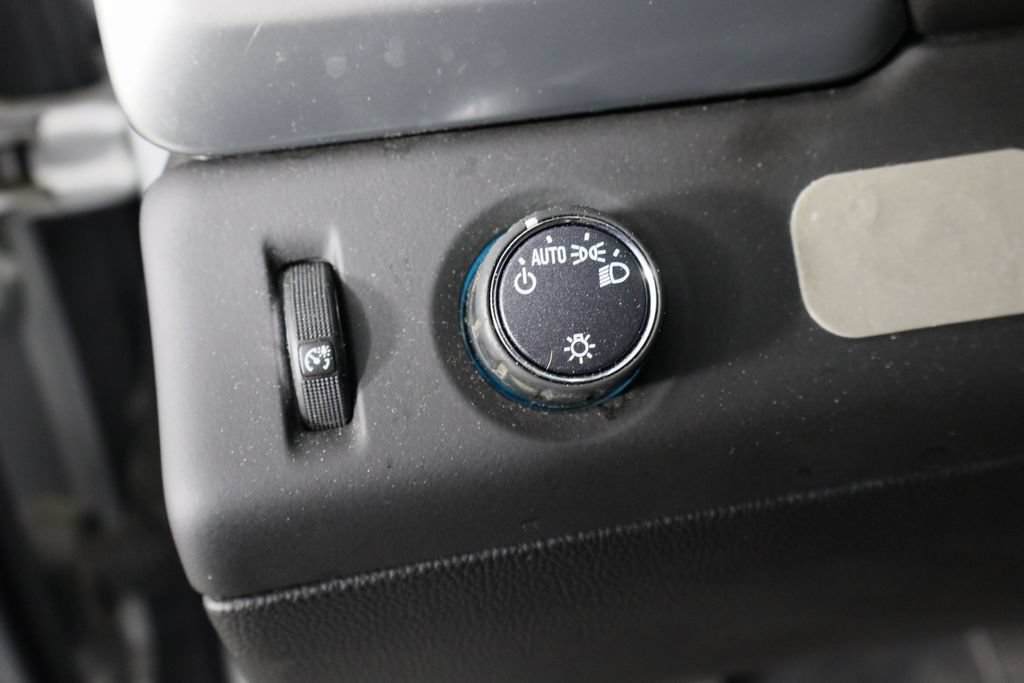 Used 2019 Chevrolet Tahoe 2WD w/ Enhanced Driver Alert Package image 16