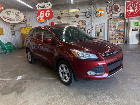 Used 2014 Ford Escape SE image 7