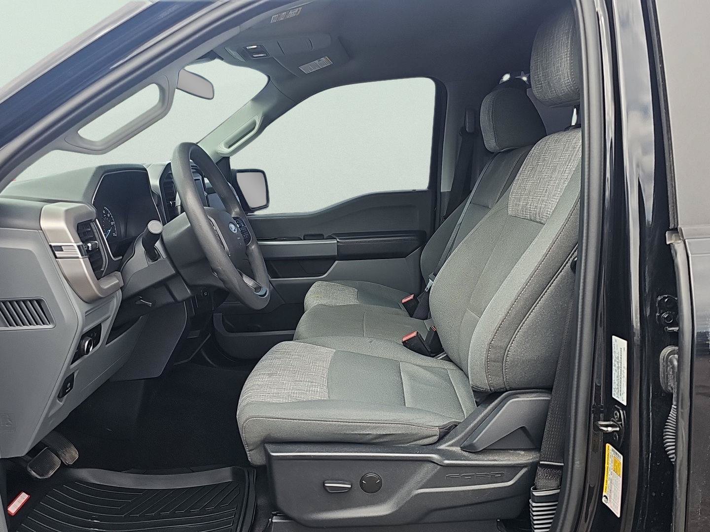 Used 2023 Ford F150 XLT RWD image 15