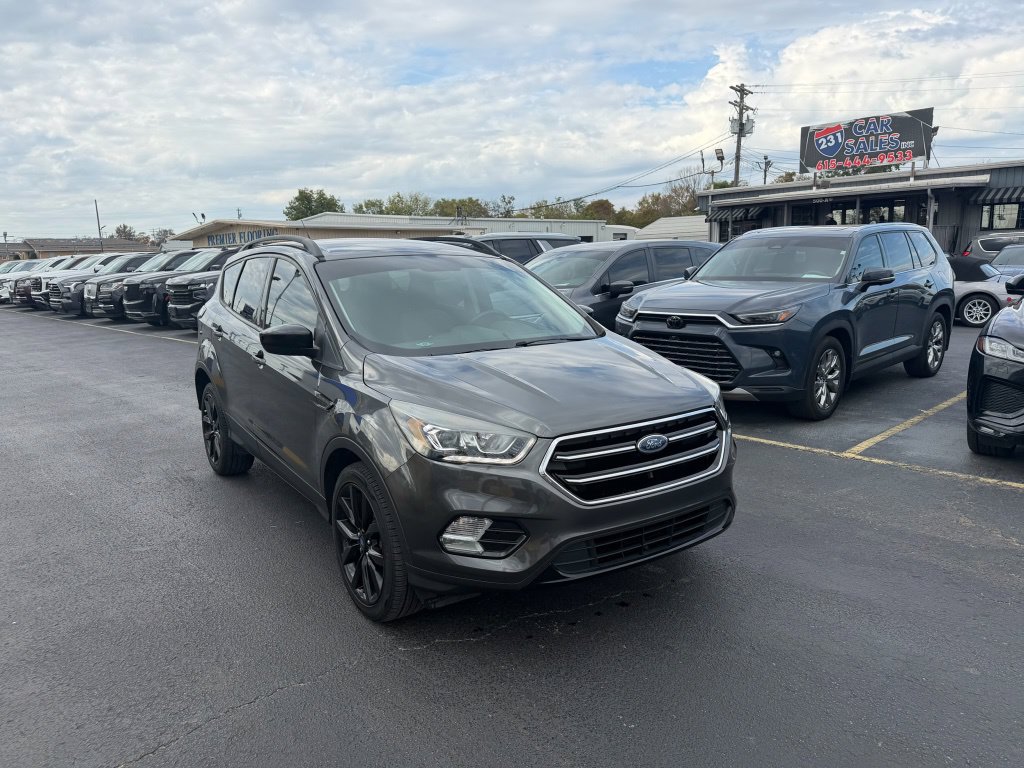 Used 2018 Ford Escape SE w/ SE Sport Appearance Package AWD/4WD image 1