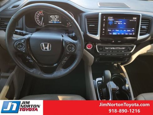 Used 2017 Honda Ridgeline RTL-E image 28