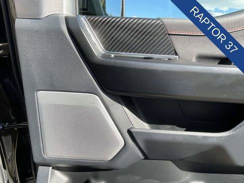 Used 2025 Ford F150 Raptor AWD/4WD image 31