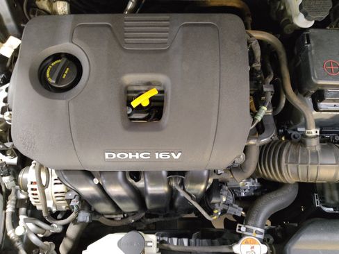 Used 2018 Kia Forte S FWD image 30