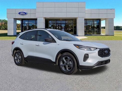 Certified 2025 Ford Escape ST-Line w/ Equipment Group 301A image 2