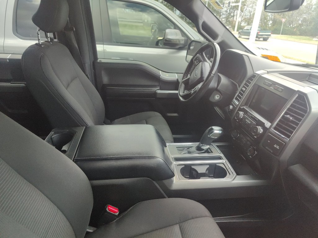 Used 2016 Ford F150 XLT w/ Equipment Group 302A Luxury AWD/4WD image 28