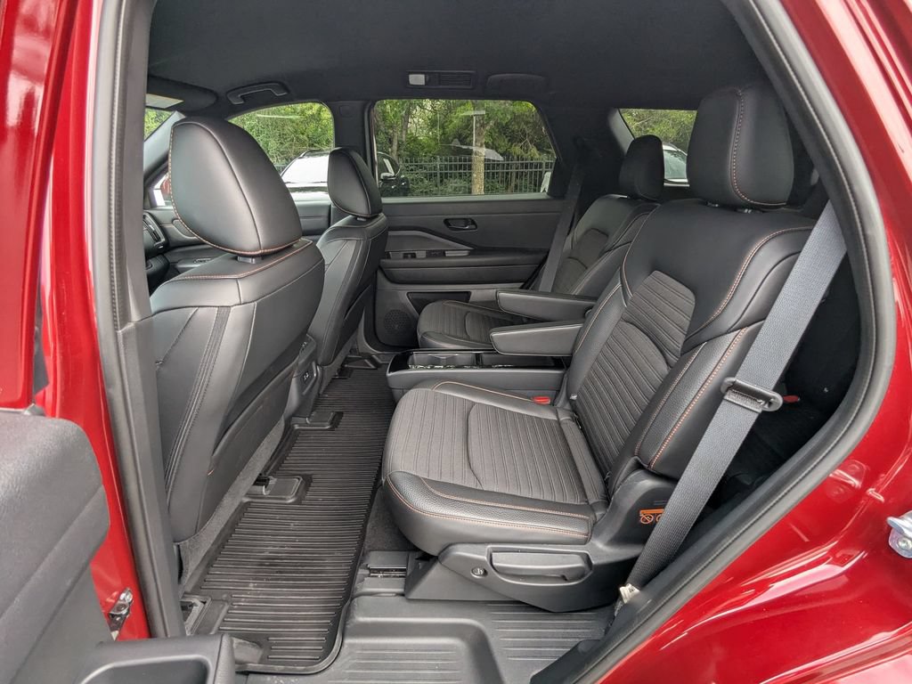 Used 2023 Nissan Pathfinder Rock Creek AWD/4WD image 19