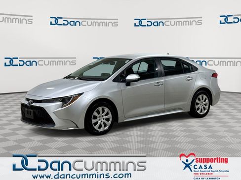 Used 2022 Toyota Corolla LE FWD image 1