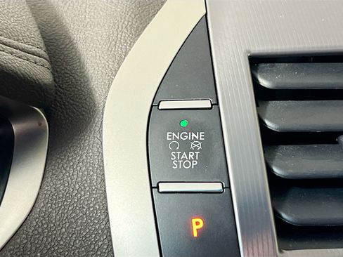 Used 2020 Lincoln MKZ Standard image 24