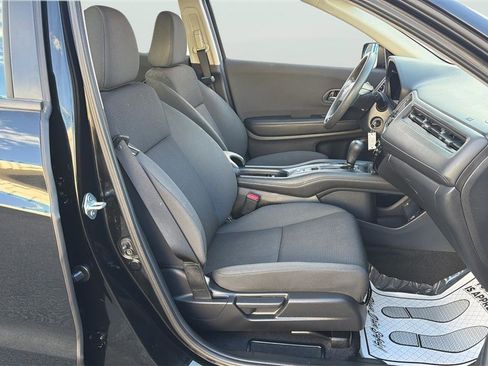 Used 2022 Honda HR-V LX image 13