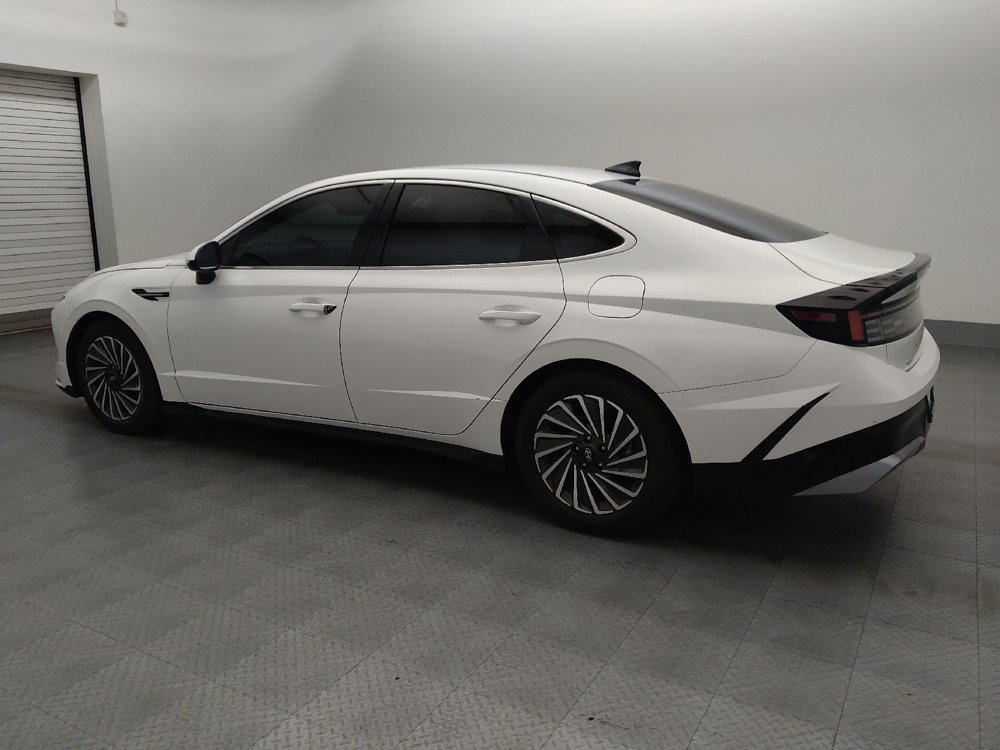 Used 2024 Hyundai Sonata SEL FWD image 3