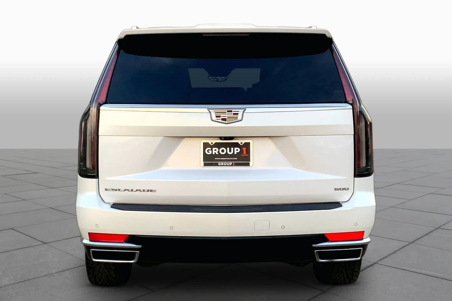 Used 2021 Cadillac Escalade ESV Premium Luxury AWD/4WD image 5