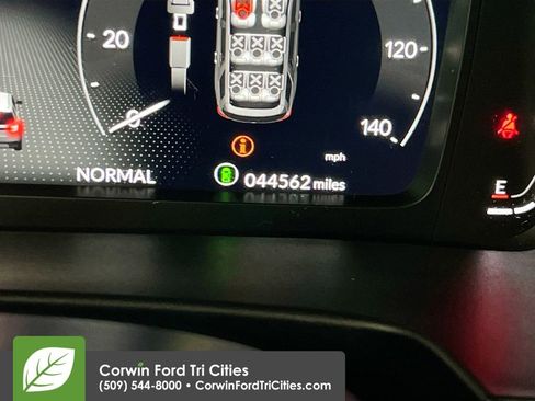 Used 2023 Honda Pilot Elite image 2