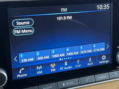 Used 2024 Nissan Sentra SV w/ SV Premium Package image 30