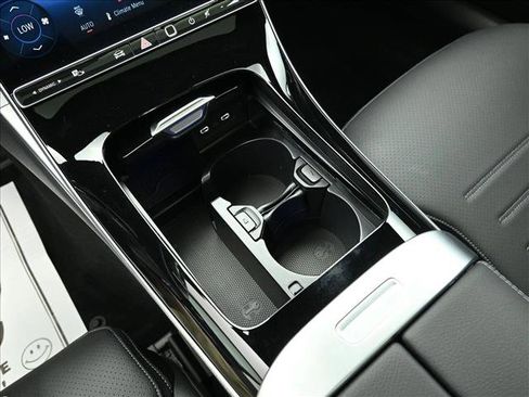 Certified 2025 Mercedes-Benz C 300 4MATIC Sedan image 13