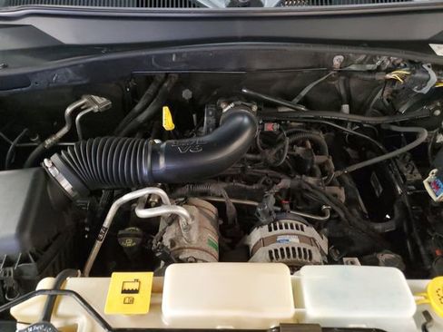 Used 2012 Jeep Liberty Sport image 23